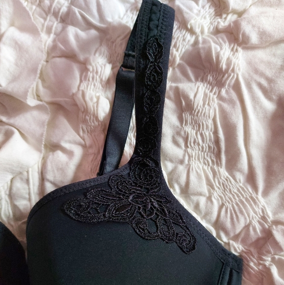30DD Black Bra From Fit Fully Yours - Picture 2 of 6